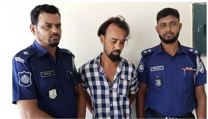 স্বামী পরিত্যক্তাকে ধর্ষণে অভিযুক্ত যুবক গ্রেফতার স্বামী পরিত্যক্তাকে ধর্ষণে অভিযুক্ত যুবক গ্রেফতার