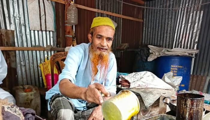 ঘানি থেকে মিল: শর্ষের তেলে নমিরদের তিন প্রজন্ম