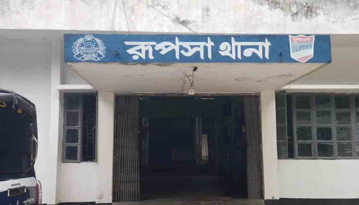 পরকীয়ার জেরে ডাব ব্যবসায়ীকে হত্যার অভিযোগ পরকীয়ার জেরে ডাব ব্যবসায়ীকে হত্যার অভিযোগ