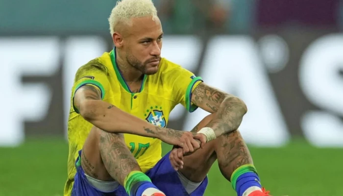 মাঠে ফিরেই বিদায় নেইমারের, অনিশ্চিত ভবিষ্যৎ চুক্তিও মাঠে ফিরেই বিদায় নেইমারের, অনিশ্চিত ভবিষ্যৎ চুক্তিও