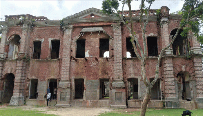 ইতিহাস ঐতিহ্যের রাণীশংকৈলের রাজবাড়িটি,সংস্কার জরুরী ইতিহাস ঐতিহ্যের রাণীশংকৈলের রাজবাড়িটি,সংস্কার জরুরী