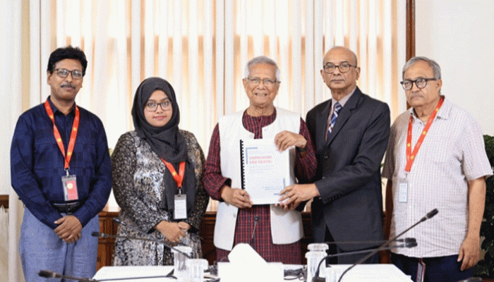 প্রধান উপদেষ্টার কাছে দ্বিতীয় ইন্টেরিম রিপোর্ট জমা দিল গুম সংক্রান্ত কমিশন