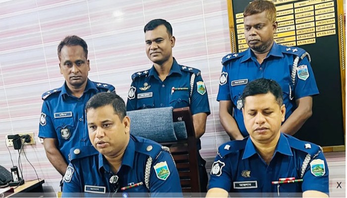 ধূমপান করতে দেখে ফেলায় শিশুকে ধর্ষণের পর হত্যা ধূমপান করতে দেখে ফেলায় শিশুকে ধর্ষণের পর হত্যা