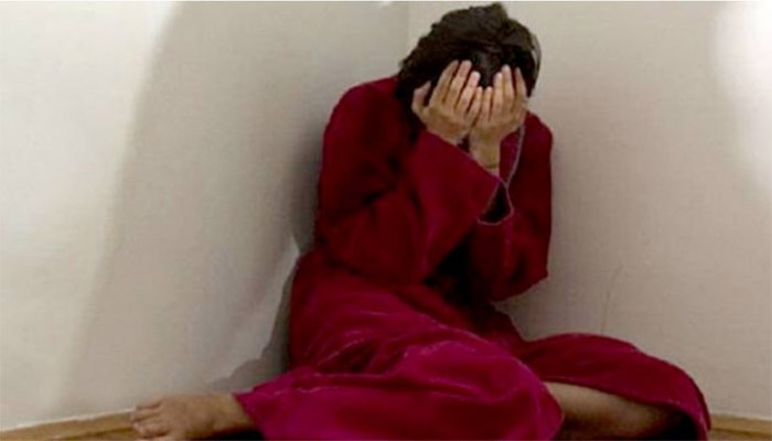 রাঙামাটিতে ১৪ বছরের কিশোরীকে বিয়ের প্রলোভনে ধর্ষণ রাঙামাটিতে ১৪ বছরের কিশোরীকে বিয়ের প্রলোভনে ধর্ষণ