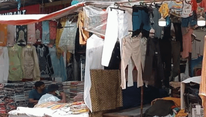 বাংলাদেশিদের অভাবে ধুঁকছে কলকাতা নিউমার্কেট