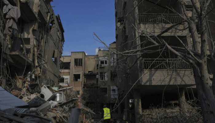 ইরানের রাষ্ট্রীয় সম্প্রচারমাধ্যমে ইসরাইলের হামলায় দুই গণমাধ্যমকর্মী নিহত ইরানের রাষ্ট্রীয় সম্প্রচারমাধ্যমে ইসরাইলের হামলায় দুই গণমাধ্যমকর্মী নিহত