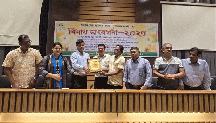 রাসিকের কর আদায়কারী বাবলুর বিদায় সংবর্ধনা অনুষ্ঠিত