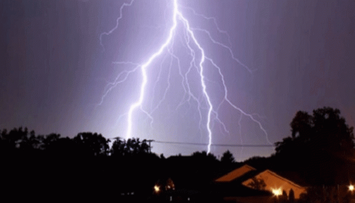 নীলফামারীতে বজ্রপাতে স্কুলছাত্রের মৃত্যু নীলফামারীতে বজ্রপাতে স্কুলছাত্রের মৃত্যু