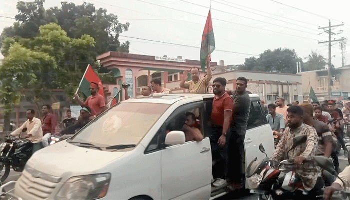 লালপুরে সাবেক প্রতিমন্ত্রীর পুত্রর আগমনে মোটরসাইকেল শোভাযাত্রা