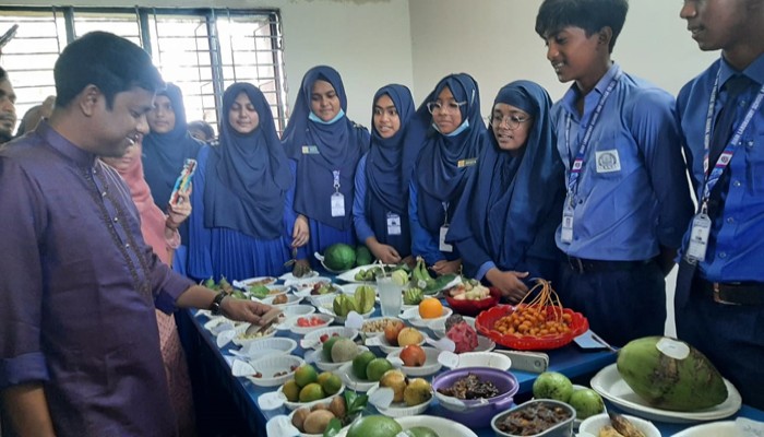 সিংড়ায় বিয়াম স্কুলের দিনব্যাপী ফল মেলা সিংড়ায় বিয়াম স্কুলের দিনব্যাপী ফল মেলা