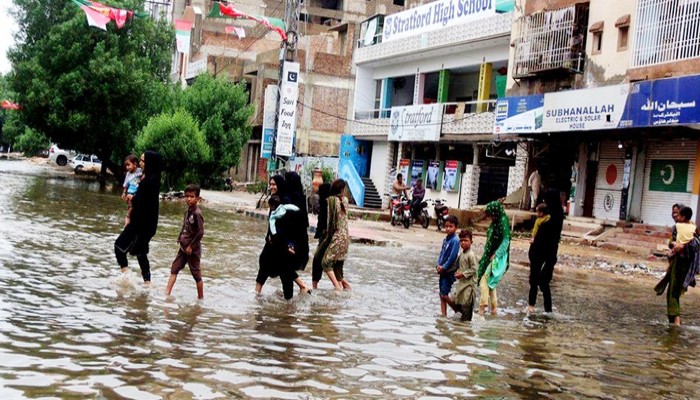 পাকিস্তানে টানা বৃষ্টি ও বন্যায় দুই দিনে ৩২ জনের মৃত্যু পাকিস্তানে টানা বৃষ্টি ও বন্যায় দুই দিনে ৩২ জনের মৃত্যু