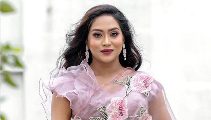 চলচ্চিত্র অনুদান কমিটি থেকে পদত্যাগ করেছেন মম চলচ্চিত্র অনুদান কমিটি থেকে পদত্যাগ করেছেন মম