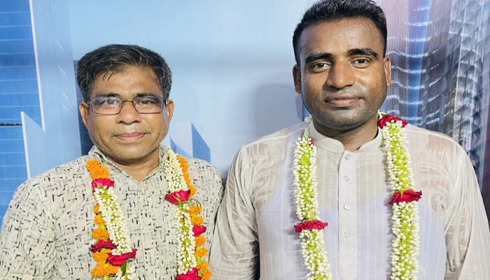 রাণীনগর থানা গৃহ নির্মাণ শ্রমিক ইউনিয়নের ত্রি-বার্ষিক নির্বাচন সভাপতি জাকির, সম্পাদক টনি রাণীনগর থানা গৃহ নির্মাণ শ্রমিক ইউনিয়নের ত্রি-বার্ষিক নির্বাচন সভাপতি জাকির, সম্পাদক টনি