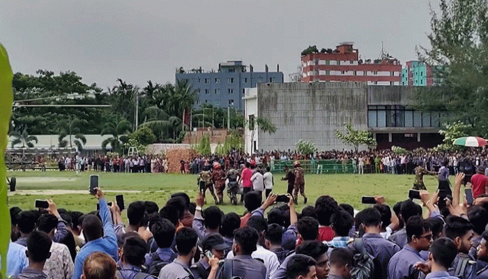 মাইলস্টোনে বিমান বিধ্বস্তে নিহত ২০, হাসপাতালে ১৭১ জন