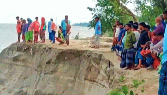 মানিকগঞ্জে যমুনা ও পন্দা নদীর পানি বৃদ্ধি, নদী ভাঙ্গনের শত একর জমি মানিকগঞ্জে যমুনা ও পন্দা নদীর পানি বৃদ্ধি, নদী ভাঙ্গনের শত একর জমি