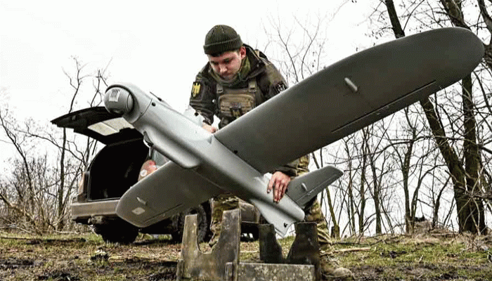 ভিডিয়ো গেমের আড়ালে শিশুদের দিয়ে সামরিক ড্রোন তৈরি করাচ্ছে রাশিয়া! ভিডিয়ো গেমের আড়ালে শিশুদের দিয়ে সামরিক ড্রোন তৈরি করাচ্ছে রাশিয়া!