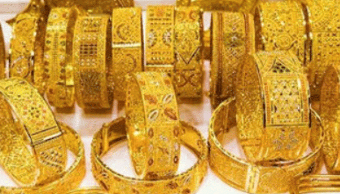 দেশে আজ থেকে স্বর্ণ বিক্রি হবে নতুন দামে দেশে আজ থেকে স্বর্ণ বিক্রি হবে নতুন দামে