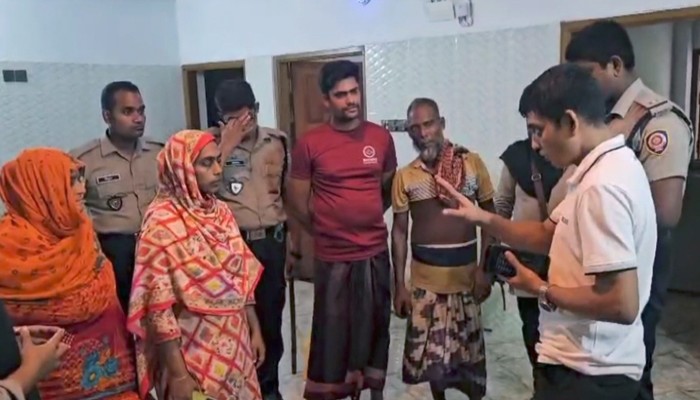 রাজশাহীতে ডিএনসির বিরুদ্ধে অপপ্রচার, কর্মকর্তার দাবি, মাদক প্রবাহ নিয়ন্ত্রণকারী চক্রের ষড়যন্ত্র! রাজশাহীতে ডিএনসির বিরুদ্ধে অপপ্রচার, কর্মকর্তার দাবি, মাদক প্রবাহ নিয়ন্ত্রণকারী চক্রের ষড়যন্ত্র!