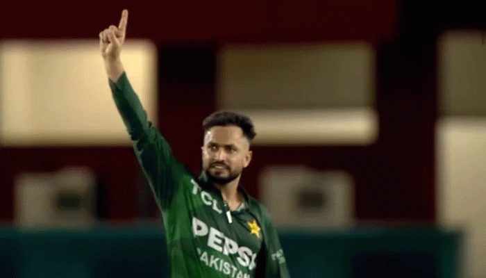 ৩ রান, ৩ উইকেট- এক ওভারেই পথ খুঁজে পেল পাকিস্তান ৩ রান, ৩ উইকেট- এক ওভারেই পথ খুঁজে পেল পাকিস্তান