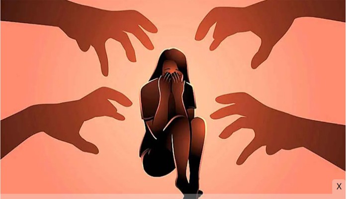 কুষ্টিয়ায় স্বামীকে আটকে রেখে তার সামনে স্ত্রীকে গণধর্ষণ কুষ্টিয়ায় স্বামীকে আটকে রেখে তার সামনে স্ত্রীকে গণধর্ষণ