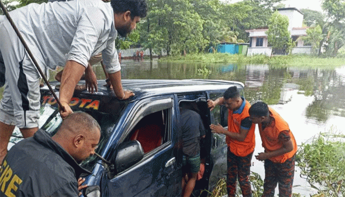 দুপুরের মধ্যে চার জেলায় সড়কে ঝরল ১২ প্রাণ