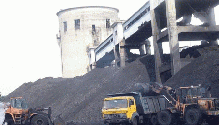 বড়পুকুরিয়া তাপবিদ্যুৎ কেন্দ্র চলছে শুধু একটি ইউনিট, কয়লার স্তূপ বিপদজনক মাত্রায়