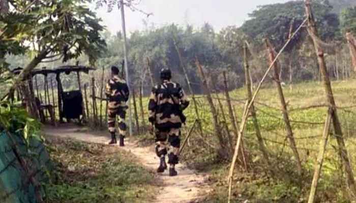 ঘুমধুম সীমান্তে আবারও উত্তেজনা, মুহুর্মুহু গুলির শব্দে স্থানীয়দের মধ্যে আতঙ্ক ঘুমধুম সীমান্তে আবারও উত্তেজনা, মুহুর্মুহু গুলির শব্দে স্থানীয়দের মধ্যে আতঙ্ক