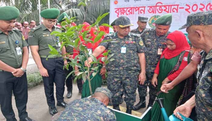 প্রাকৃতিক দুর্যোগ মোকাবেলা ও পরিবেশ রক্ষায় বৃক্ষ রোপণের গুরুত্ব অপরিসীম- উপ-মহাপরিচালক প্রাকৃতিক দুর্যোগ মোকাবেলা ও পরিবেশ রক্ষায় বৃক্ষ রোপণের গুরুত্ব অপরিসীম- উপ-মহাপরিচালক