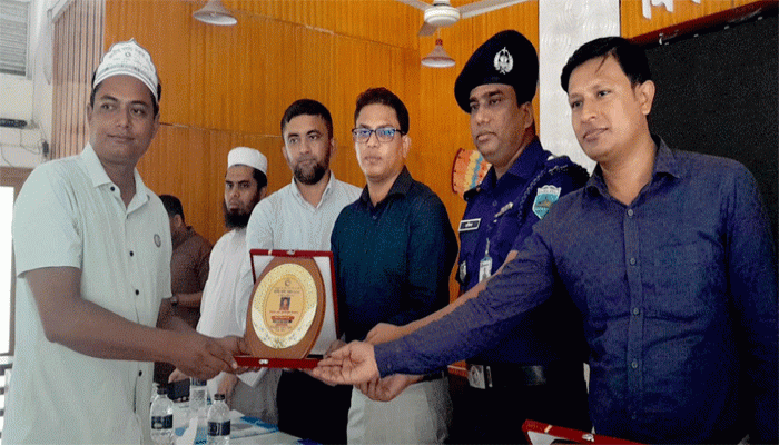 লালপুরে জাতীয় মৎস্য সপ্তাহ উদ্যাপন