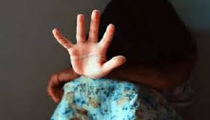 মেলায় ঘুরতে নেওয়ার কথা বলে বুদ্ধিপ্রতিবন্ধী কিশোরীকে সংঘবদ্ধ ধর্ষণ মেলায় ঘুরতে নেওয়ার কথা বলে বুদ্ধিপ্রতিবন্ধী কিশোরীকে সংঘবদ্ধ ধর্ষণ