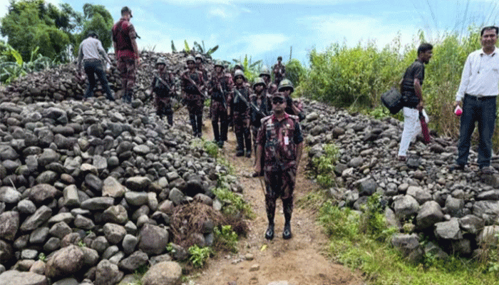 সিলেটে উৎমাছড়া পর্যটনকেন্দ্র থেকে ২ লাখ ঘনফুট পাথর উদ্ধার সিলেটে উৎমাছড়া পর্যটনকেন্দ্র থেকে ২ লাখ ঘনফুট পাথর উদ্ধার