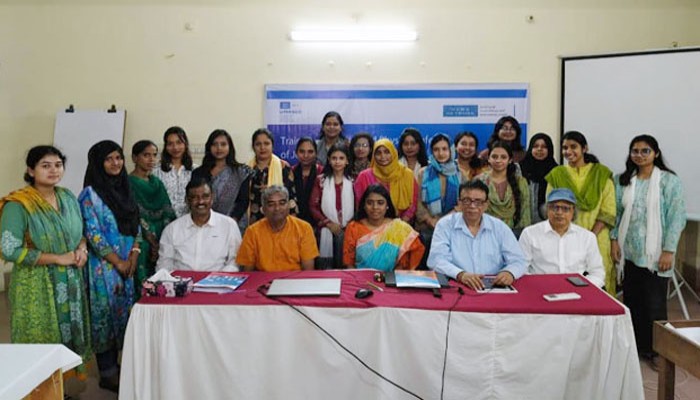 রাজশাহীতে নারী সাংবাদিকদের ডিজিটাল ও শারীরিক নিরাপত্তা প্রশিক্ষণ শুরু