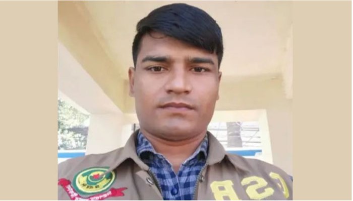 সিটিএসবির সদস্য ১০ হাজার পিস ইয়াবাসহ গ্রেফতার সিটিএসবির সদস্য ১০ হাজার পিস ইয়াবাসহ গ্রেফতার