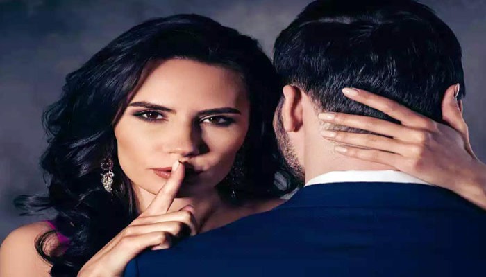 পরকীয়ায় শীর্ষে কাঞ্চিপুরম, সমীক্ষায় উঠে এল চাঞ্চল্যকর তথ্য পরকীয়ায় শীর্ষে কাঞ্চিপুরম, সমীক্ষায় উঠে এল চাঞ্চল্যকর তথ্য