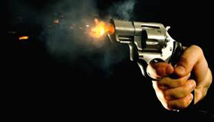 প্রেমের সম্পর্ক ছিন্ন করায় তরুণীকে গুলি করে হত্যা, আটক প্রেমিক প্রেমের সম্পর্ক ছিন্ন করায় তরুণীকে গুলি করে হত্যা, আটক প্রেমিক