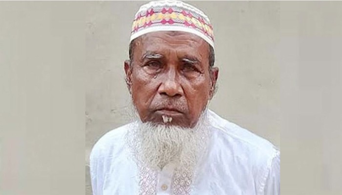 ট্রাইব্যুনালে কাঁদলেন শহীদ আবু সাঈদের বাবা গুলি করার ভিডিও দেখে