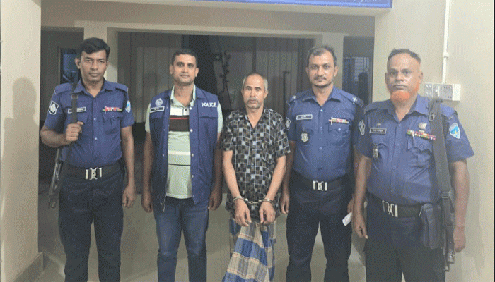 নোয়াখালীতে ২৯ বছর পর যাবজ্জীবন সাজাপ্রাপ্ত আসামি গ্রেপ্তার নোয়াখালীতে ২৯ বছর পর যাবজ্জীবন সাজাপ্রাপ্ত আসামি গ্রেপ্তার