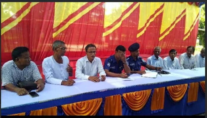 সামজিক সম্প্রীতি বজায় রেখে শারদীয় দুর্গাপূজা পালনকরা হবে রাণীশংকৈলে সহকারী পুলিশ সুপার স্নেহাশীষ কুমার দাস সামজিক সম্প্রীতি বজায় রেখে শারদীয় দুর্গাপূজা পালনকরা হবে রাণীশংকৈলে সহকারী পুলিশ সুপার স্নেহাশীষ কুমার দাস