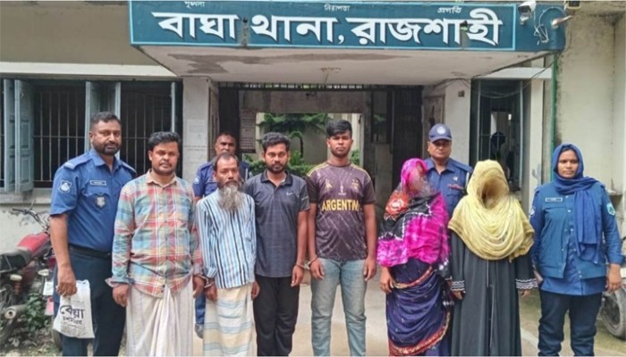 বাঘায় মাদক মামলার আসামিসহ গ্রেফতার ৭ বাঘায় মাদক মামলার আসামিসহ গ্রেফতার ৭