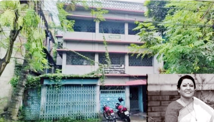 কুষ্টিয়ায় বাবা-মায়ের পাশে চিরনিদ্রায় শায়িত হলেন ‘লালনকন্যা’ ফরিদা পারভীন কুষ্টিয়ায় বাবা-মায়ের পাশে চিরনিদ্রায় শায়িত হলেন ‘লালনকন্যা’ ফরিদা পারভীন