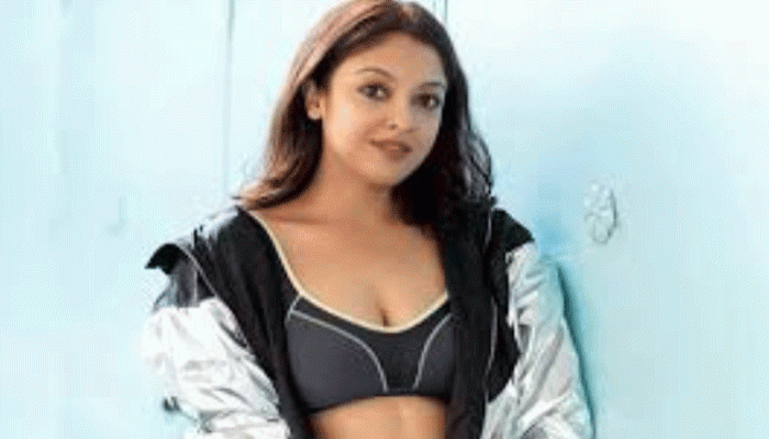 ‘অচেনা পুরুষের সঙ্গে এক বিছানায় শুতে পারব না’! তনুশ্রী দত্ত ‘অচেনা পুরুষের সঙ্গে এক বিছানায় শুতে পারব না’! তনুশ্রী দত্ত