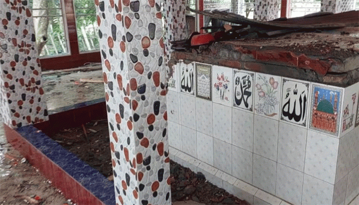 মাইকে ঘোষণা দিয়ে চার মাজার ভাঙচুরের ঘটনায় ২২০০ জনের বিরুদ্ধে মামলা