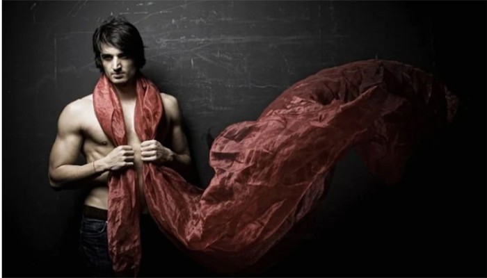 ছেলেদের ভাড়া করছেন নারীরা