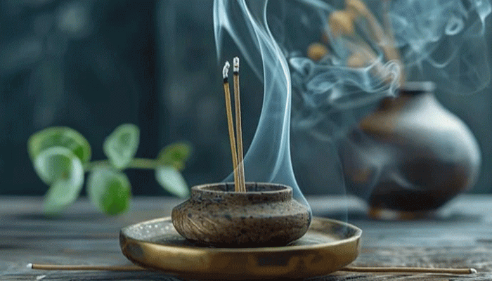 ধূপকাঠির ধোঁয়া কিন্তু ধূমপানের মতোই ক্ষতিকর ধূপকাঠির ধোঁয়া কিন্তু ধূমপানের মতোই ক্ষতিকর