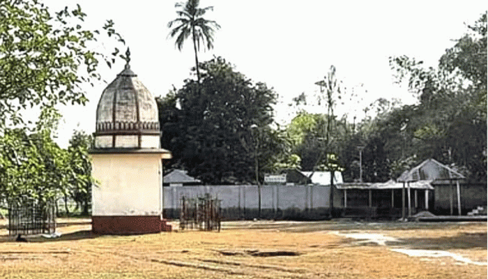 ঠাকুরগাঁওয়ে ১৬ বছর পর মন্দির থেকে ১৪৪ ধারা প্রত্যাহার, চলছে দুর্গাপূজার পূজার আয়োজন ঠাকুরগাঁওয়ে ১৬ বছর পর মন্দির থেকে ১৪৪ ধারা প্রত্যাহার, চলছে দুর্গাপূজার পূজার আয়োজন