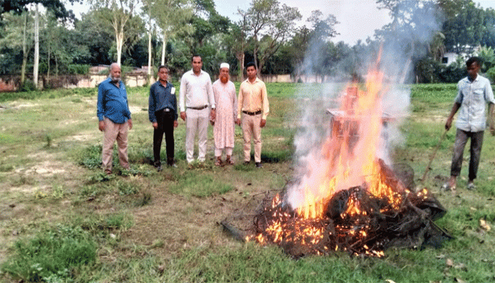 রাণীনগরে এক লাখ টাকার নিষিদ্ধ রিং জাল বিনষ্ট