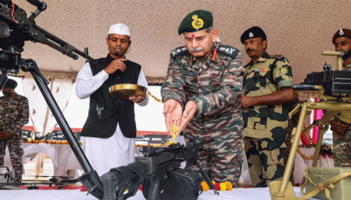 ‘মানচিত্র থেকে মুছে দেব’, হুমকি ভারতীয় সেনাপ্রধানের