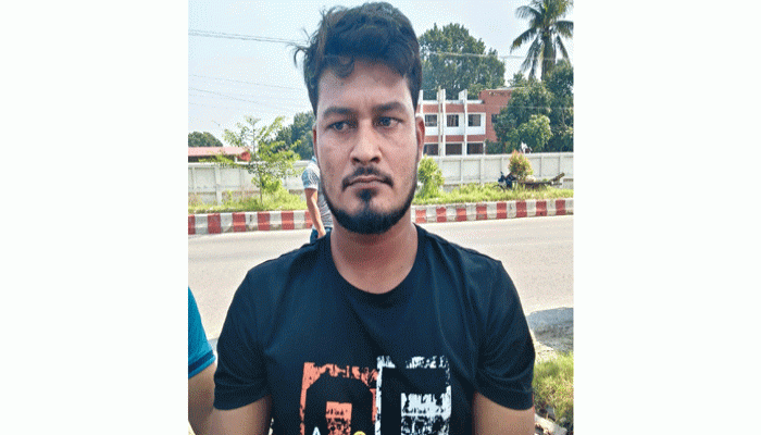 চারঘাটে সাবেক স্ত্রী’কে জোরপূর্বক ধর্ষণের অভিযোগে যুবক গ্রেফতার চারঘাটে সাবেক স্ত্রী’কে জোরপূর্বক ধর্ষণের অভিযোগে যুবক গ্রেফতার