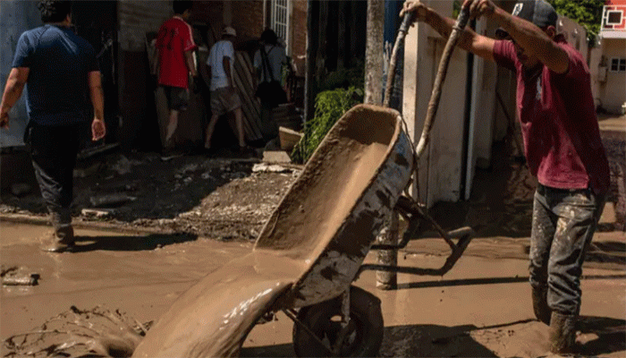 মেক্সিকোতে ভয়াবহ বন্যায় ৬৪ জনের মৃত্যু