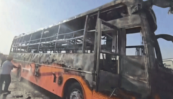 ভারতে চলন্ত বাসে অগ্নিকাণ্ডে নিহত ২০